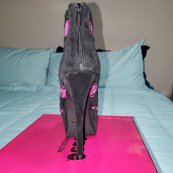 Dollhouse Platform heels - Picture 4 of 5